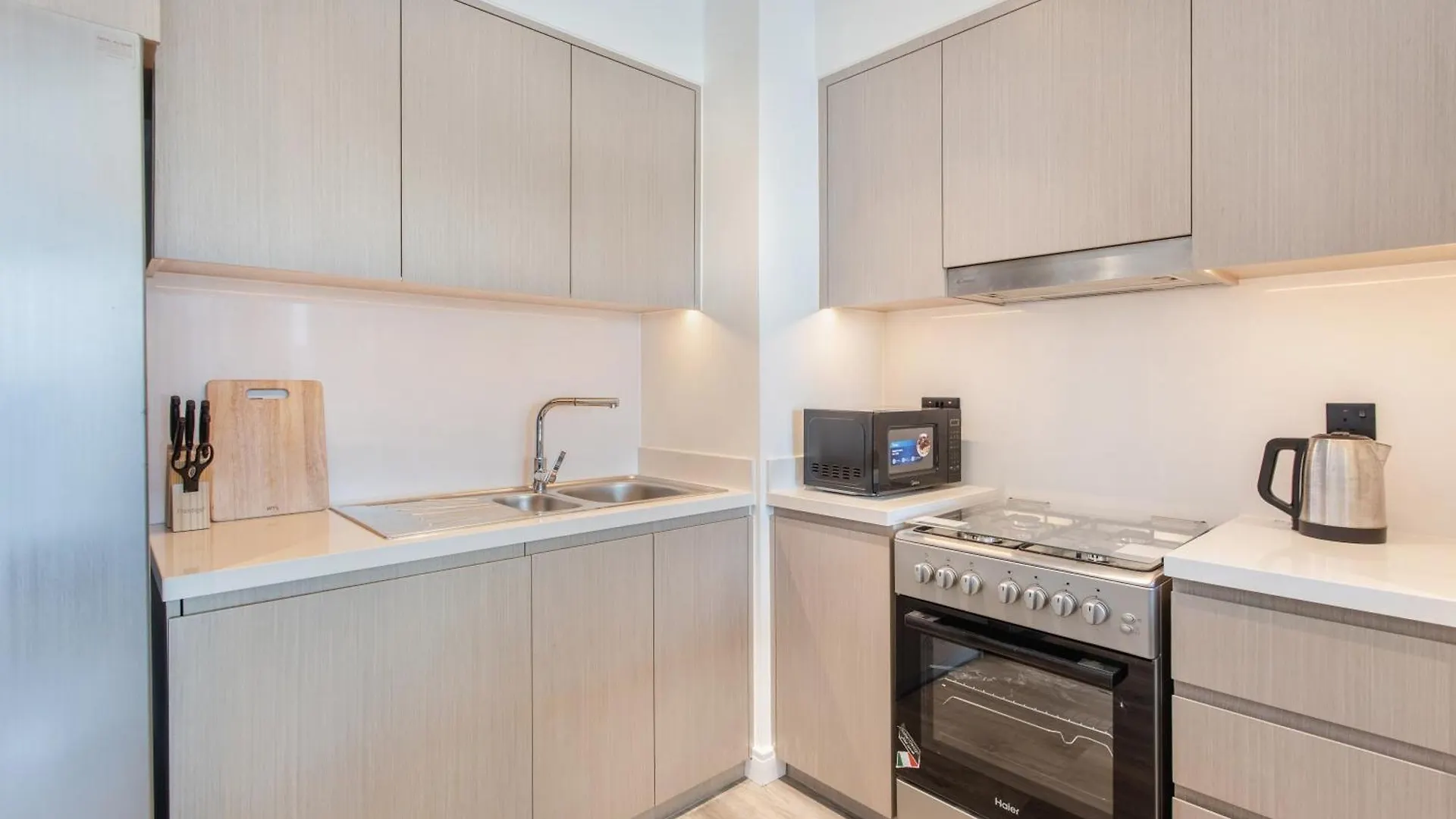 Iconic Burj Khalifa 2 Bedroom Apartment Downtown By Gua Gua Holiday Home Dubai
