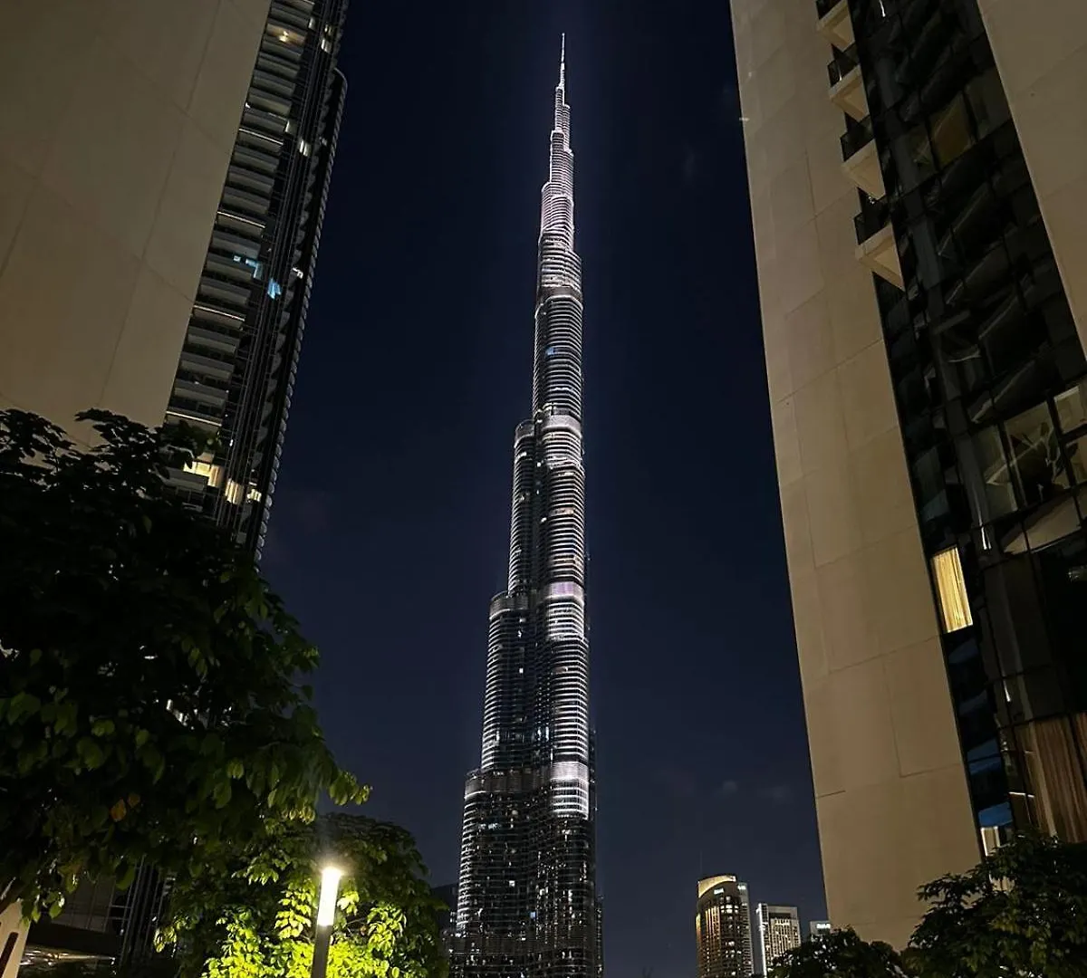 Iconic Burj Khalifa 2 Bedroom Apartment Downtown By Gua Gua Holiday Home Dubai